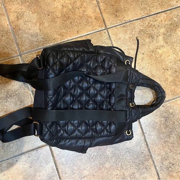 Jill &Ally quilted backpack - Picture 3 of 5